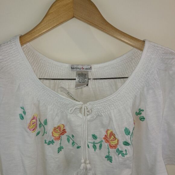 Hasting & Smith Embroidered Boho Elasticized Neck blouse - Picture 6 of 10